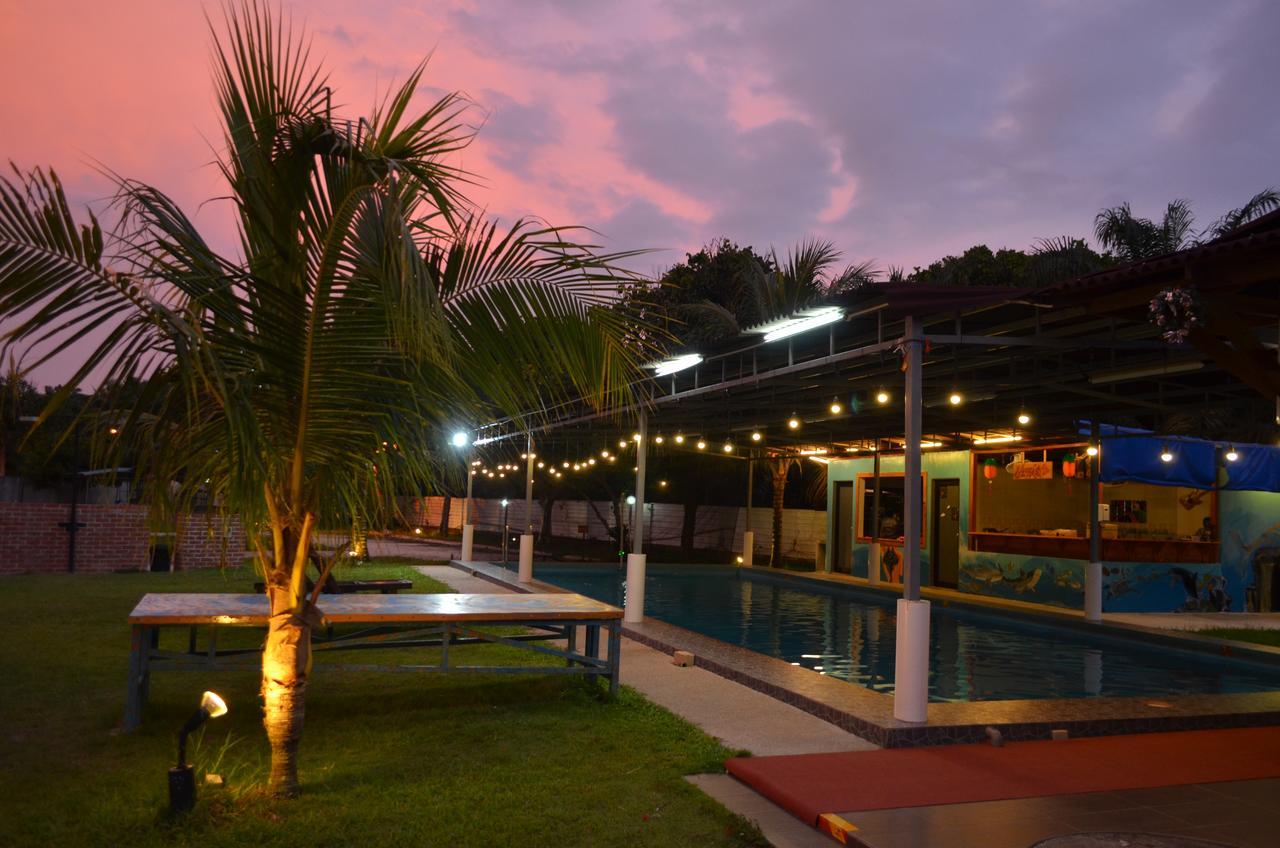 Sinar Eco Resort Kampong Bukit Panjang Kültér fotó