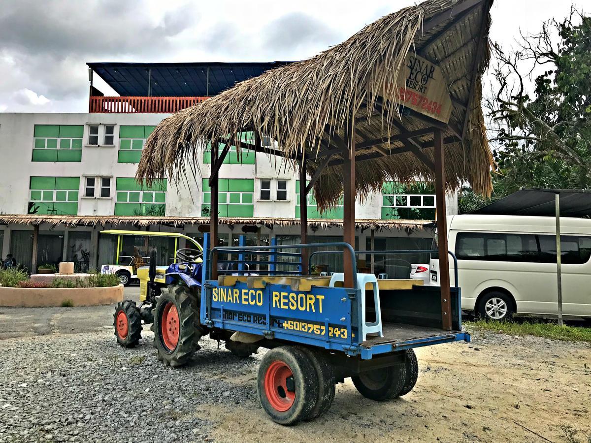 Sinar Eco Resort Kampong Bukit Panjang Kültér fotó